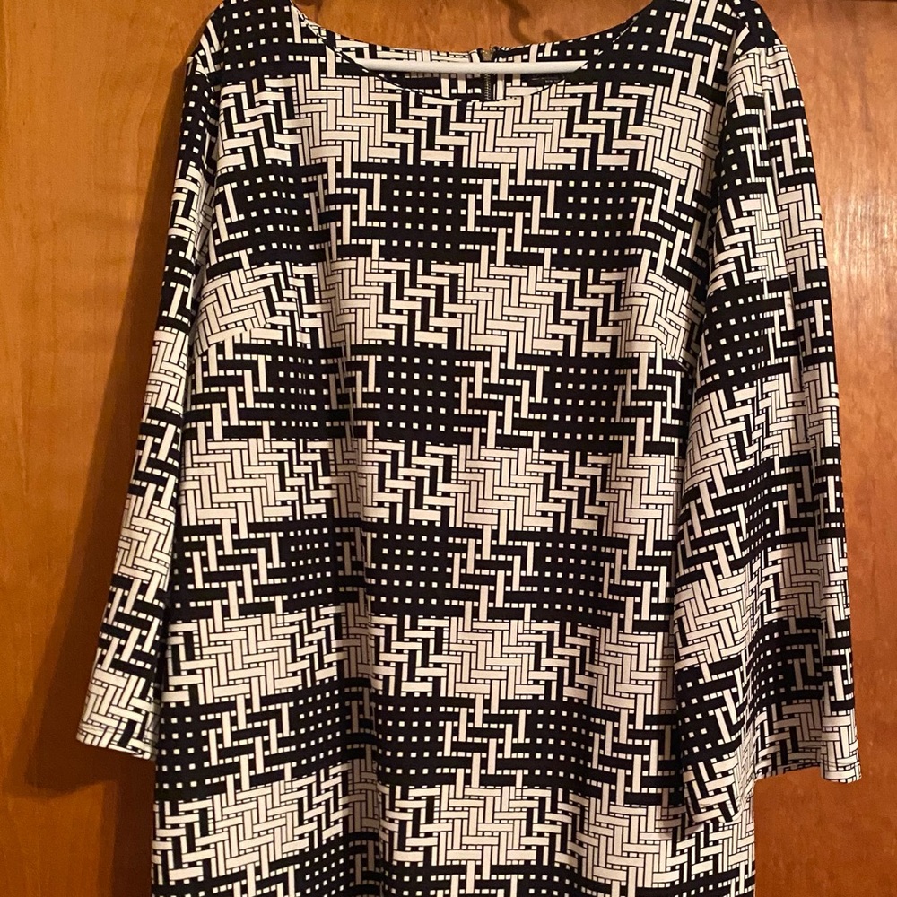 New York Black & White Geometric Dress